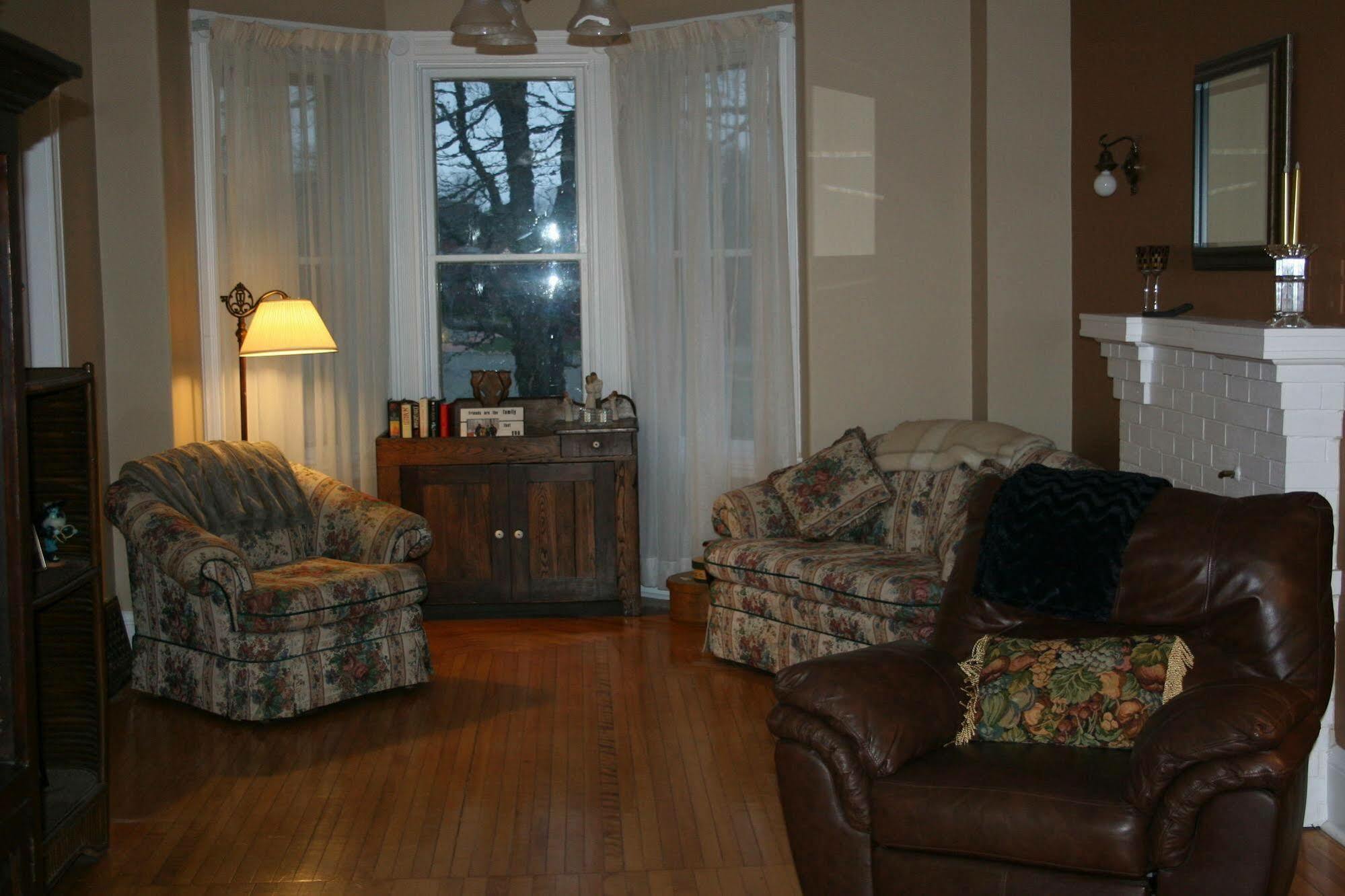 Sackville Bed And Breakfast エクステリア 写真
